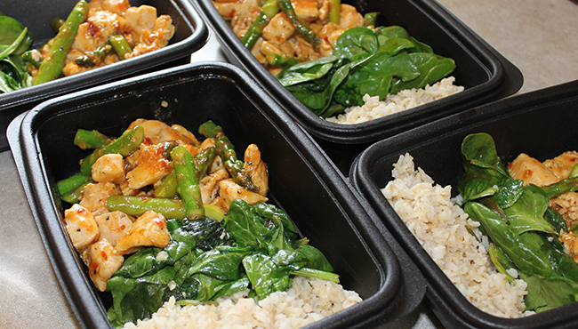 Clean Eating Spicy Chicken with Asparagus, Rice & Spinach Meal Prep